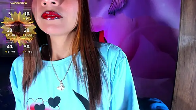 emili clark online show from 11.20.25