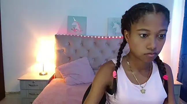 Snapshot of LITTLEDOLLHOT chatting on 01.23.25 LITTLEDOLLHOT online show from 01.23.25