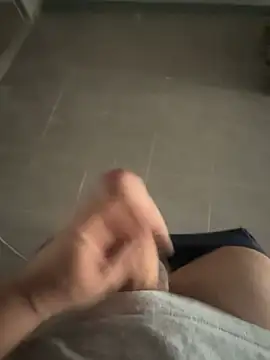 Snapshot of Greeneyes0820 chatting on 02.15.25 Greeneyes0820 online show from 02.15.25