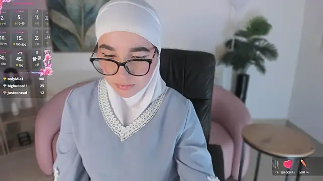 Ayha khalaf online show from 09.18.25