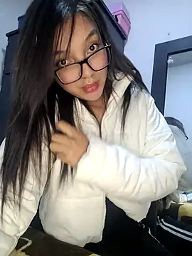 Briannasweeth17 online show from 03.22.25