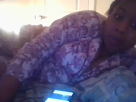 Snapshot of angeliquebelcali chatting on 03.12.25 angeliquebelcali online show from 03.12.25