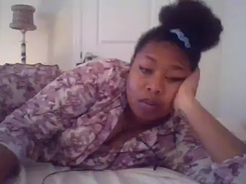 Snapshot of angeliquebelcali chatting on 03.17.25 angeliquebelcali online show from 03.17.25