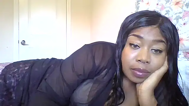 Snapshot of angeliquebelcali chatting on 10.08.25 angeliquebelcali online show from 10.08.25