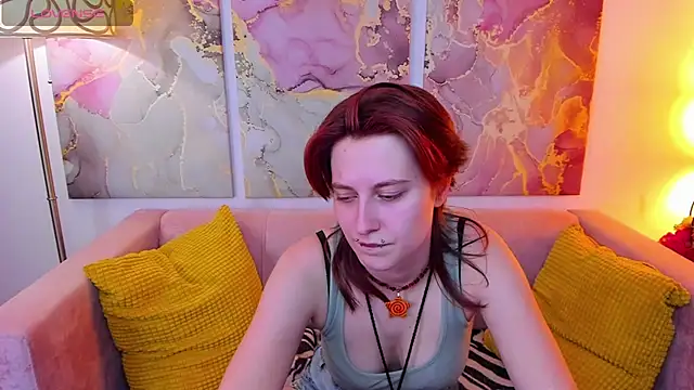 Snapshot of Jiffyyo chatting on 02.11.25 Jiffyyo online show from 02.11.25