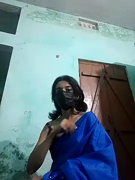 Snapshot of Bong-lady chatting on 02.11.25 Bong-lady online show from 02.11.25