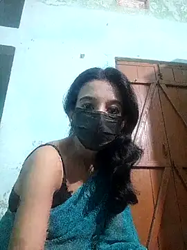 Snapshot of Bong-lady chatting on 02.28.25 Bong-lady online show from 02.28.25