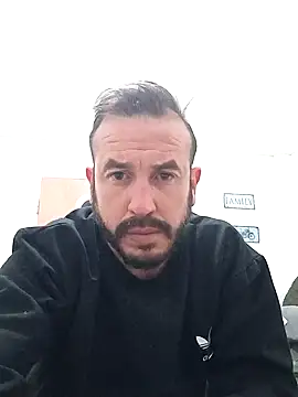 Snapshot of wapo100x100 chatting on 02.06.25 wapo100x100 online show from 02.06.25