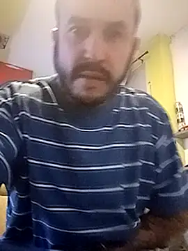 Snapshot of wapo100x100 chatting on 02.18.25 wapo100x100 online show from 02.18.25