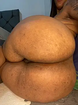 Snapshot of Charlotte_bronxxx chatting on 11.05.25 Charlotte bronxxx online show from 11.05.25