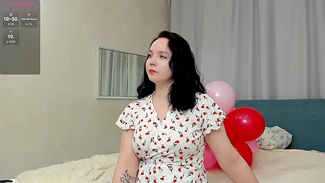 Snapshot of maya_suun chatting on 02.07.25 maya suun online show from 02.07.25