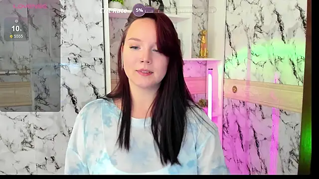 Snapshot of maya_suun chatting on 09.20.25 maya suun online show from 09.20.25