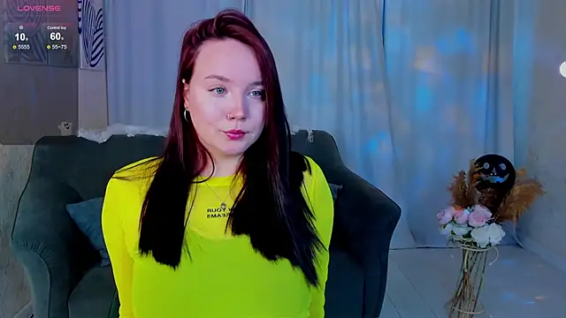 Snapshot of maya_suun chatting on 11.01.25 maya suun online show from 11.01.25