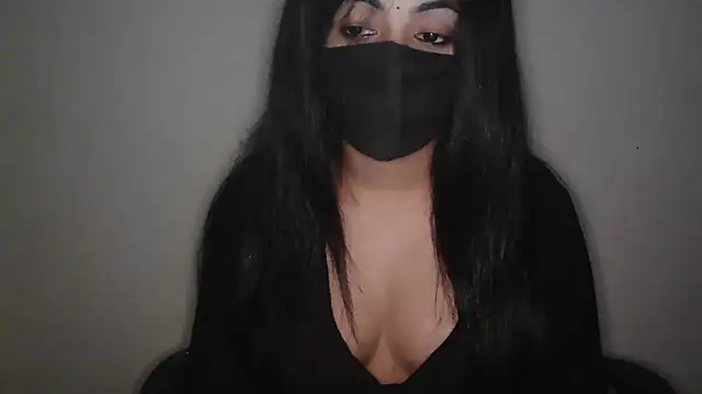 Snapshot of Reddy_Trisha chatting on 11.18.25 Reddy Trisha online show from 11.18.25