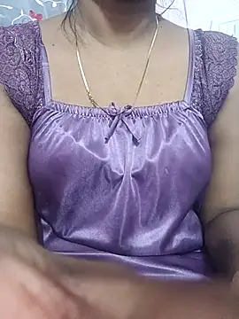 Snapshot of Vedha_Vedhika chatting on 10.05.25 Vedha Vedhika online show from 10.05.25