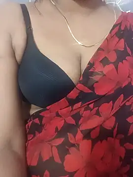 Snapshot of Vedha_Vedhika chatting on 10.27.25 Vedha Vedhika online show from 10.27.25