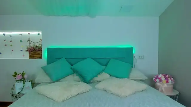 mars elina  online show from 03.08.25