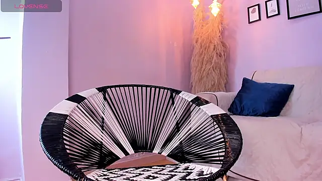 Snapshot of alana_rossetti chatting on 09.18.25 alana rossetti online show from 09.18.25