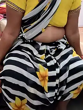 Snapshot of laxmitelugu78 chatting on 02.07.25 laxmitelugu78 online show from 02.07.25