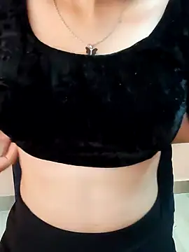 Snapshot of Aapsara_ chatting on 01.24.25 Aapsara online show from 01.24.25