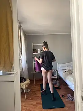 Snapshot of bunnythetailor chatting on 02.06.25 bunnythetailor online show from 02.06.25