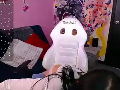 Snapshot of Sofii_cutee chatting on 02.11.25 Sofii cutee online show from 02.11.25