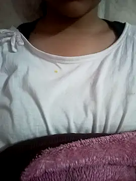 Snapshot of Tanu-00 chatting on 01.27.25 Tanu-00 online show from 01.27.25