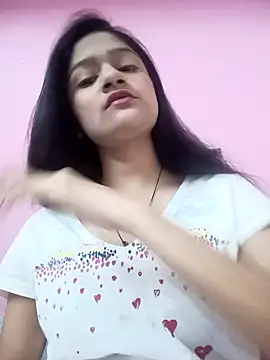 Snapshot of Tanu-00 chatting on 10.15.25 Tanu-00 online show from 10.15.25