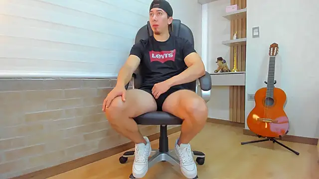 Snapshot of Tombarden chatting on 11.27.25 Tombarden online show from 11.27.25