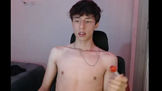 Snapshot of Juanmres chatting on 11.09.25 Juanmres online show from 11.09.25