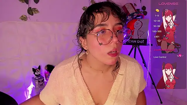 Snapshot of Ludovica6669 chatting on 02.05.25 Ludovica6669 online show from 02.05.25