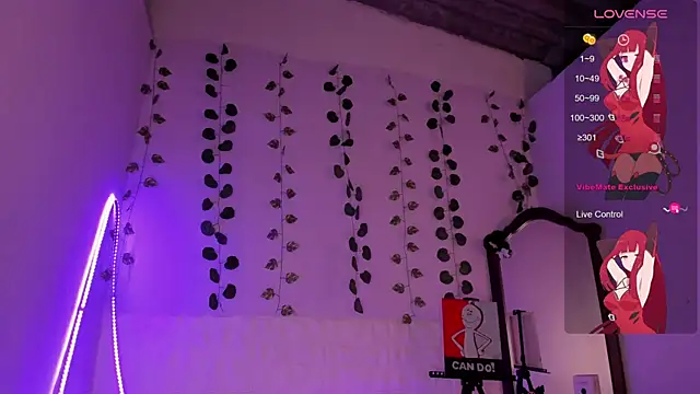 Snapshot of Ludovica6669 chatting on 02.26.25 Ludovica6669 online show from 02.26.25