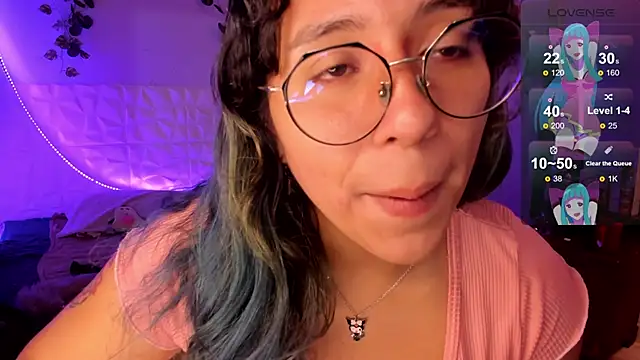 Snapshot of Ludovica6669 chatting on 03.17.25 Ludovica6669 online show from 03.17.25