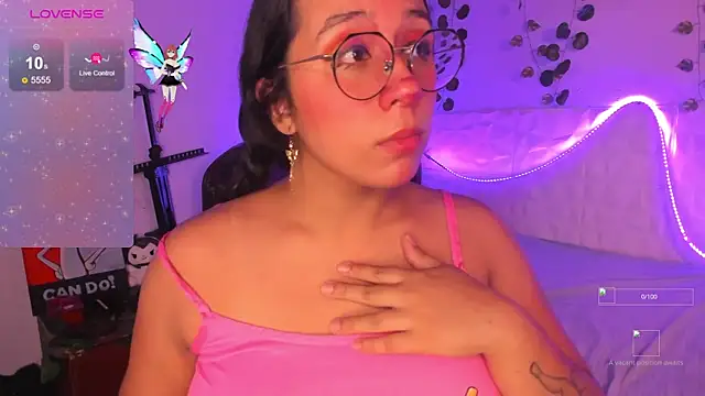 Snapshot of Ludovica6669 chatting on 11.04.25 Ludovica6669 online show from 11.04.25