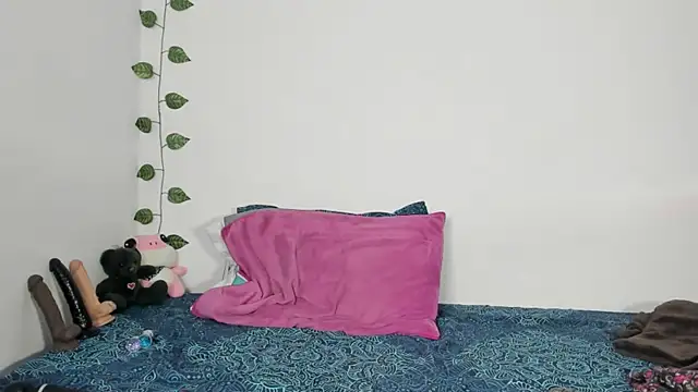 viankaa miller online show from 03.15.25