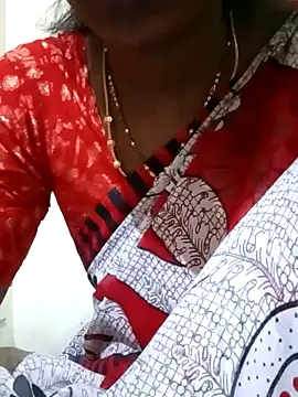 Snapshot of TeluguammayiMahi chatting on 03.11.25 TeluguammayiMahi online show from 03.11.25