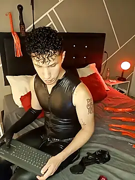 AngeloColleen online show from 10.04.25