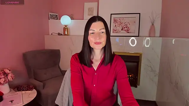 Snapshot of MonicaCheerful chatting on 02.05.25 MonicaCheerful online show from 02.05.25