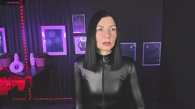 Snapshot of MonicaCheerful chatting on 02.15.25 MonicaCheerful online show from 02.15.25