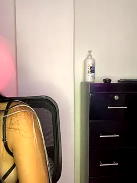 Miss karol online show from 10.18.25