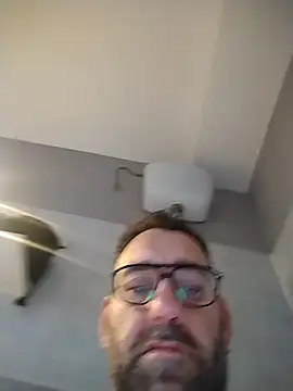 Snapshot of Hardasanut chatting on 11.06.25 Hardasanut online show from 11.06.25