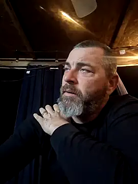 Snapshot of thickdaddy2982 chatting on 01.28.25 thickdaddy2982 online show from 01.28.25