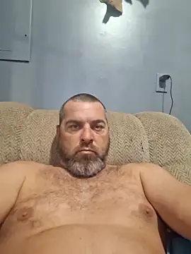 Snapshot of thickdaddy2982 chatting on 02.12.25 thickdaddy2982 online show from 02.12.25