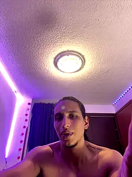 Snapshot of charly_bunnys1 chatting on 10.24.25 charly bunnys1 online show from 10.24.25