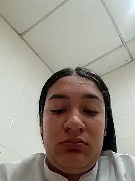 Snapshot of kelmont chatting on 10.16.25 kelmont online show from 10.16.25