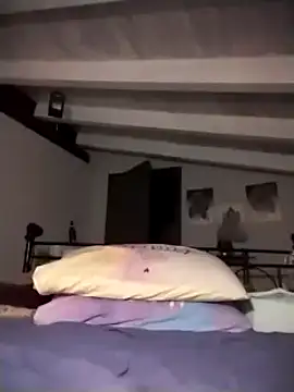 Snapshot of divinaerotica chatting on 11.21.25 divinaerotica online show from 11.21.25