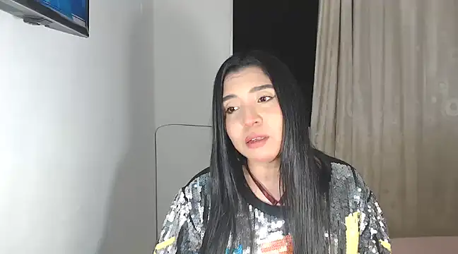 Snapshot of Antoneella_vz chatting on 02.19.25 Antoneella vz online show from 02.19.25