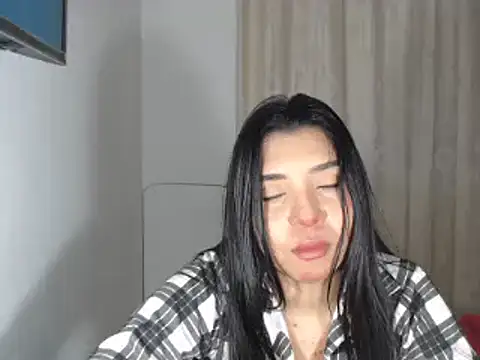 Snapshot of Antoneella_vz chatting on 03.03.25 Antoneella vz online show from 03.03.25