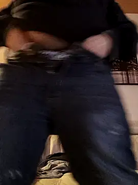 Snapshot of Pourleplasirs chatting on 02.05.25 Pourleplasirs online show from 02.05.25