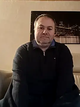 Snapshot of Pourleplasirs chatting on 02.16.25 Pourleplasirs online show from 02.16.25